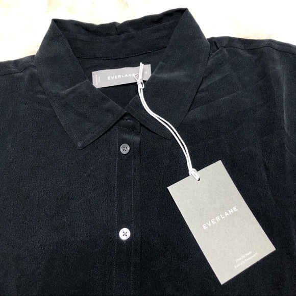 Everlane The Clean Silk Relaxed Black Button Down - Picture 6 of 6